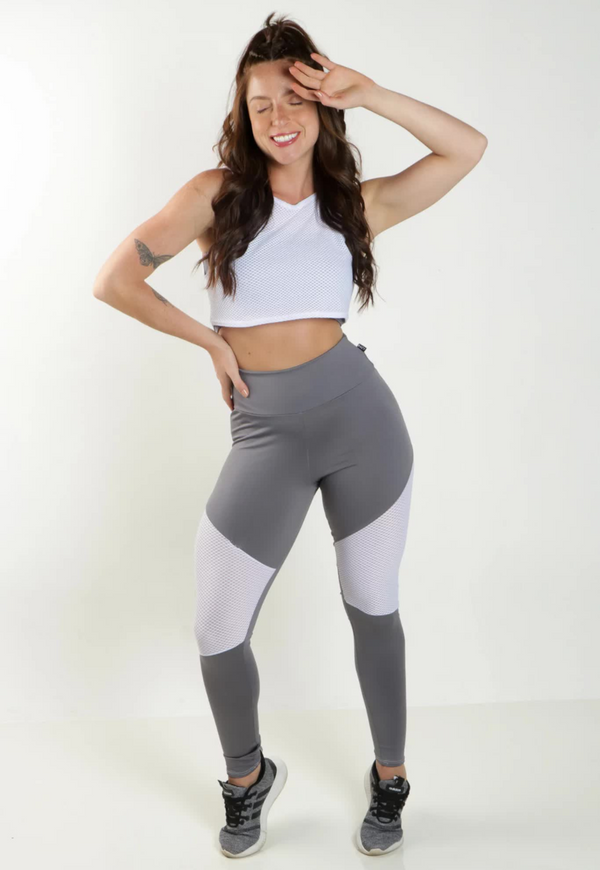 Conjunto Fitness Calça Legging com Detalhes Assimétricos + Top Tomara que Caia + Regatinha em Tela Dry - Foto 1