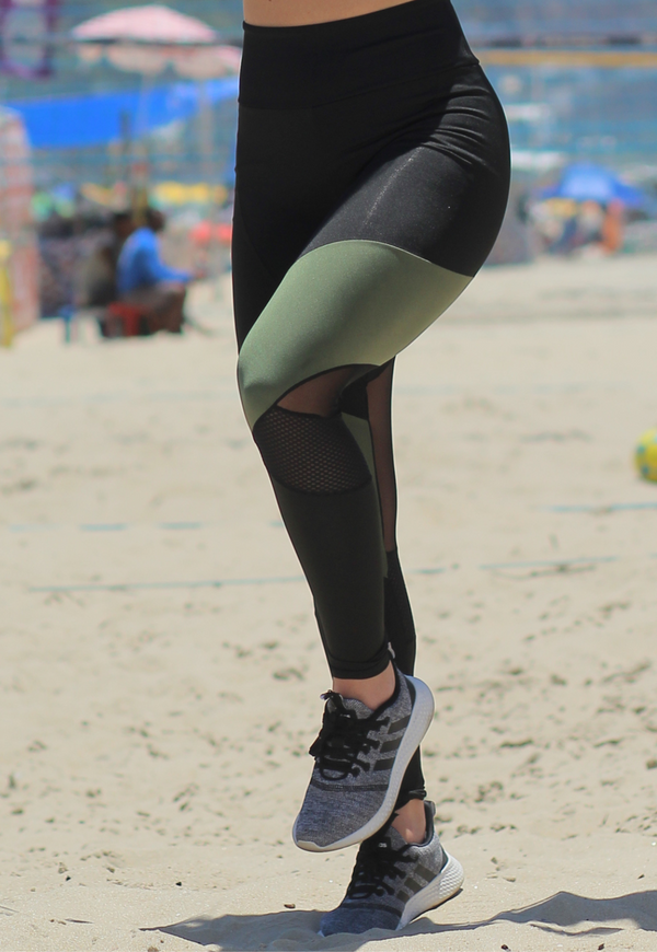 Calça Legging Cintura Alta Assimétrica com Tela - Foto 1